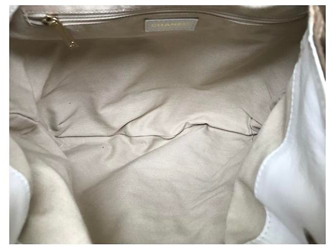 Bolsa Chanel Cáqui e Esbranquiçado em Couro e Lona Caqui Fora de branco - vista 5