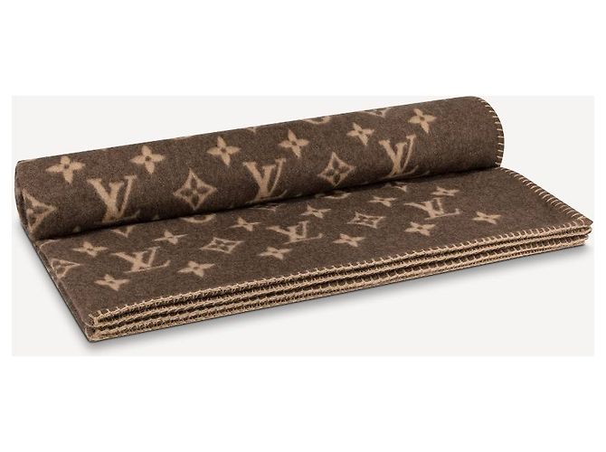 Louis Vuitton LV Neo Monogram Blanket New Brown - view 2