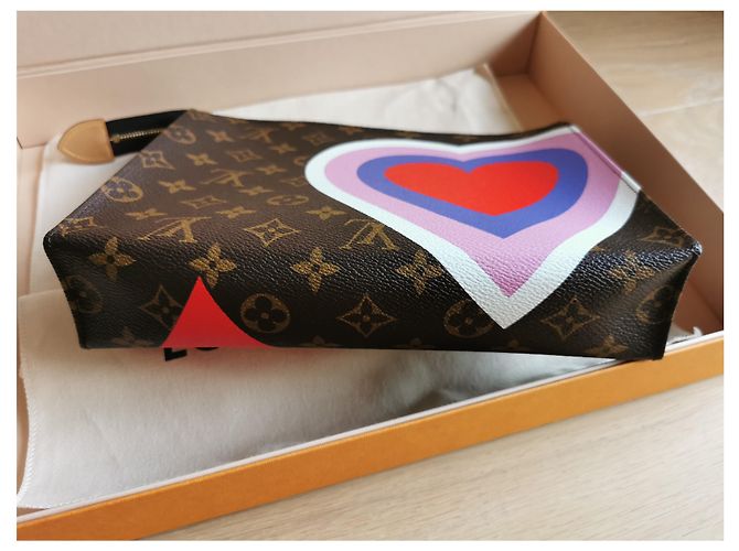 Louis Vuitton Game on Pochette Pouch 26centimetro Marrone - vista 6