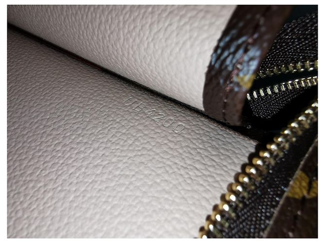 Louis Vuitton Game on Pochette Pouch 26centimetro Marrone - vista 9