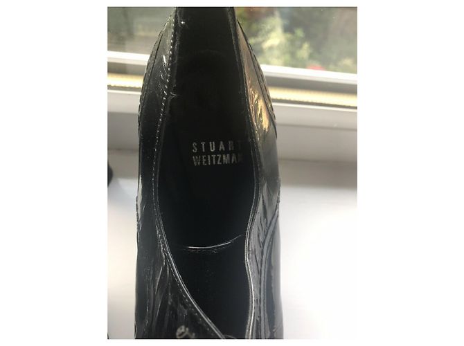 Stuart Weitzman Schwarze Lackschuhe mit gestapeltem Absatz - Ansicht 9