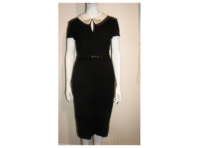 Escada kleines schwarzes Kleid mit Metallverzierung Weiß - Ansicht 2