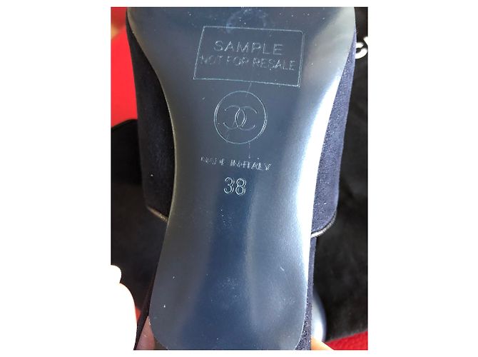 Chanel CC Leder Pantoletten mit Absatz schwarz - Ansicht 6