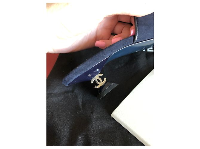 Chanel CC Leder Pantoletten mit Absatz schwarz - Ansicht 7