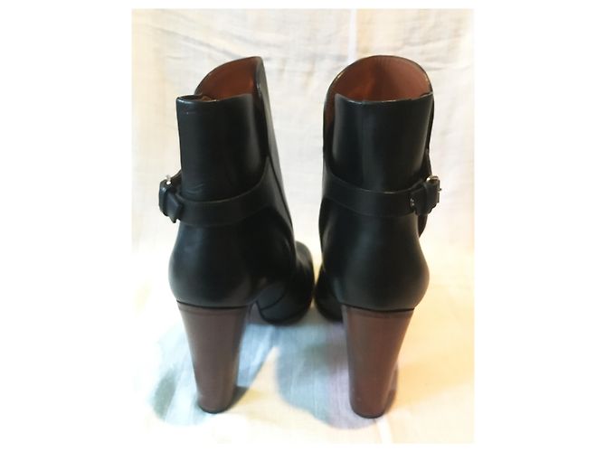 Botines Céline de cuero negro con tacón de madera - vista 4