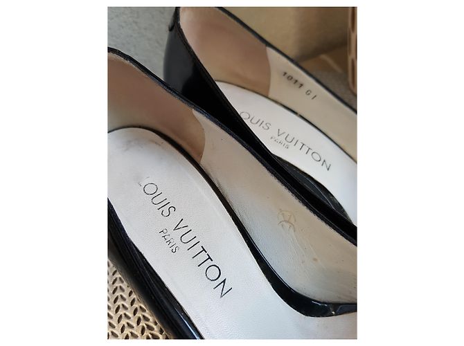 Louis Vuitton Ballerine in vernice nera 35.5 Nero - vista 5
