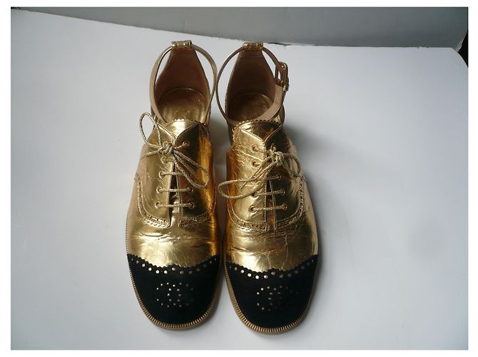 CHANEL Derby d'oro T40,5 Modello di punta della collezione IT! Gold hardware - vista 10