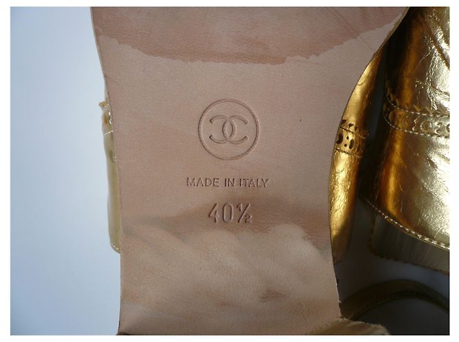 CHANEL Derby d'oro T40,5 Modello di punta della collezione IT! Gold hardware - vista 9