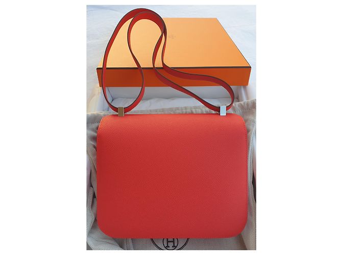 Hermès Constance 24 in pelle Epsom Rouge de Coeur Rosso - vista 2