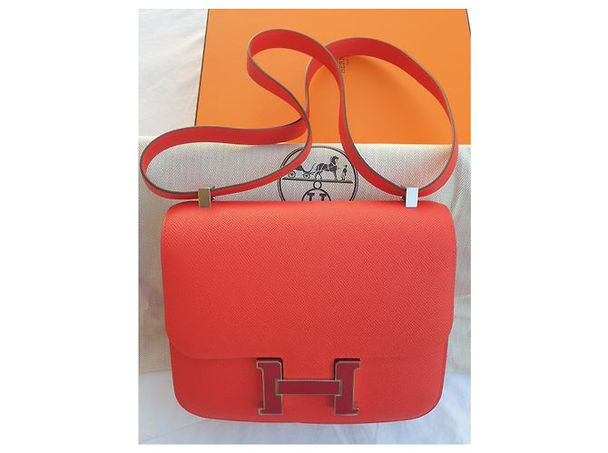 Hermès Constance 24 in pelle Epsom Rouge de Coeur Rosso - vista 3
