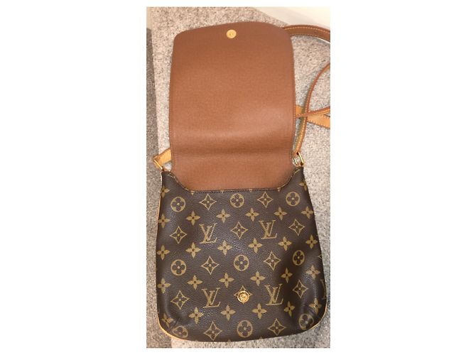 Borsa a tracolla Louis Vuitton Monogram Musette Salsa Pm Marrone - vista 3