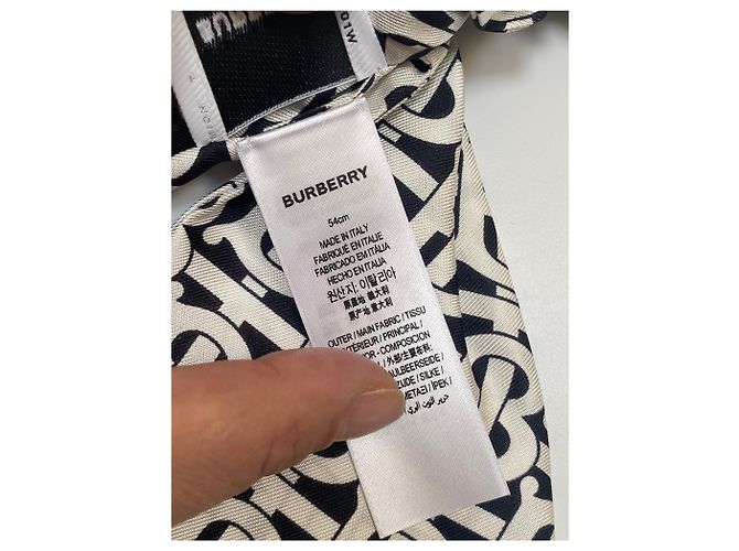 Burberry FOULARD CAPELLI MONOGRAMMA BIANCO NERO - vista 6