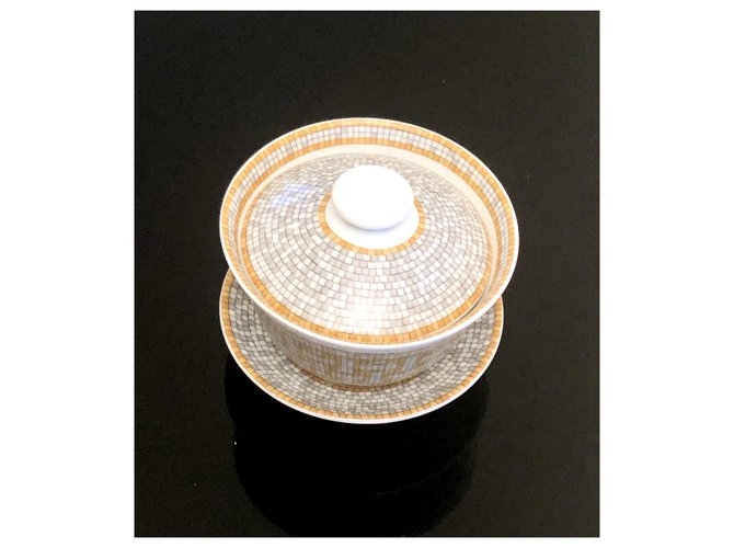Tasse à Café Et Soucoupe Hermès Mosaïque Van Quatre Dorée - Service à Thé De Luxe - Porcelaine Du Japon - État Neuf