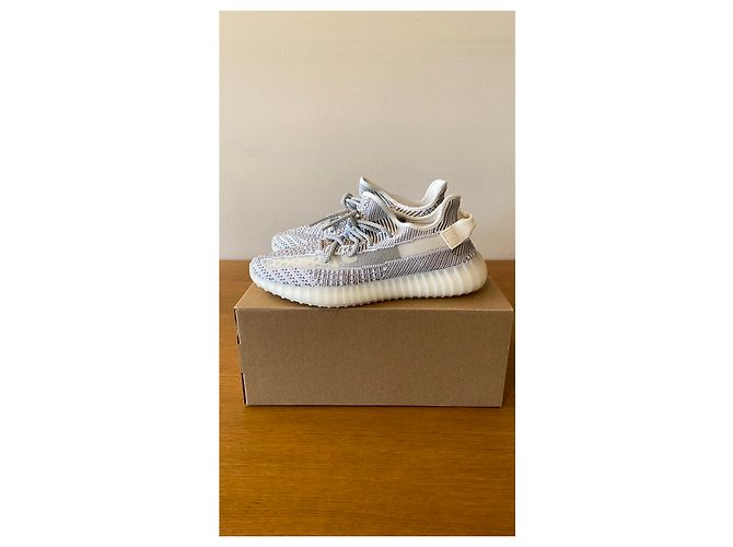 Yeezy Boost 350 V2 Statico Bianco - vista 3