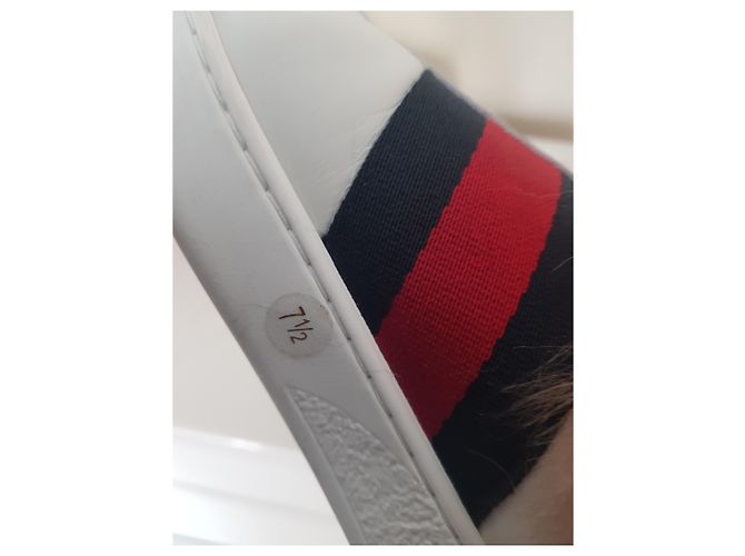 Baskets Gucci Ace blanches en cuir et fourrure - vue 3