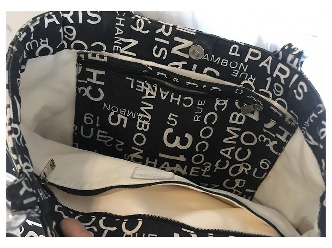 Borsa Chanel in tessuto stampato bianco e nero - vista 10