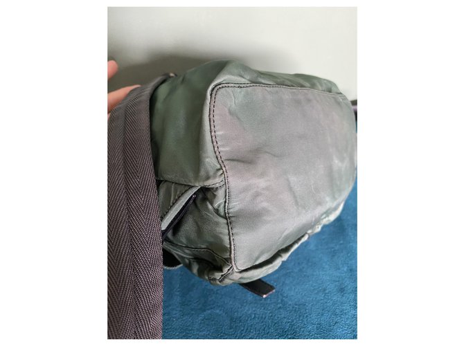 Vintage Prada Rucksack Schwarz Grün Silber Hardware - Ansicht 6