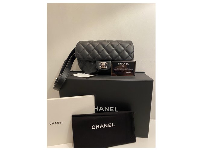 Bolsa acolchoada Chanel para cinto NOVA Preto - vista 2
