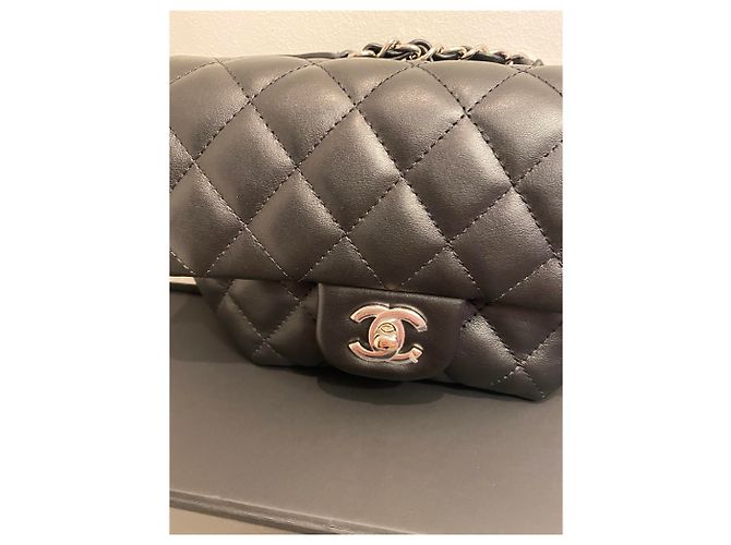 Bolsa acolchoada Chanel para cinto NOVA Preto - vista 8