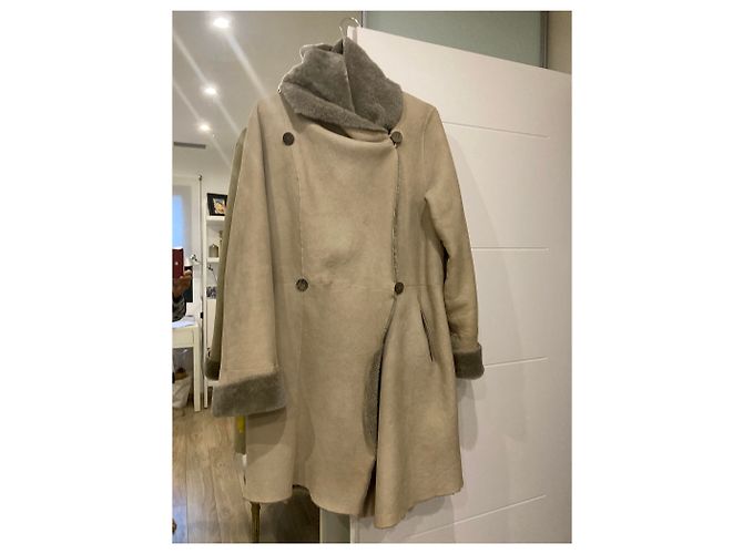 Autre Marque Abrigo reversible de piel de oveja beige Talla 38 - vista 2