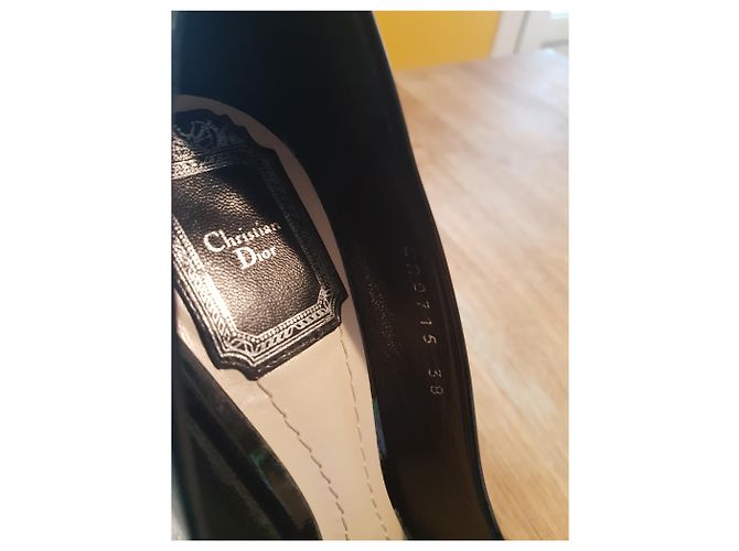 Décolleté Christian Dior Diorella in vernice nera Nero - vista 14