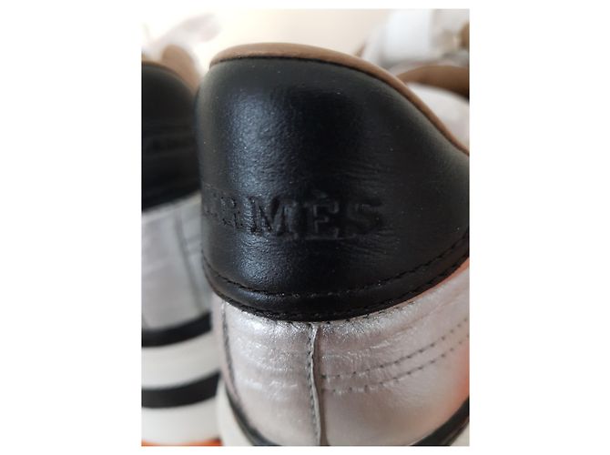 Hermès Polo Sneaker silbernes Nappa Leder - Ansicht 8