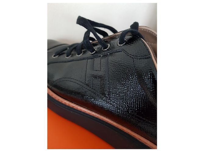 Sneakers Hermès Polo in vernice nera Nero - vista 3