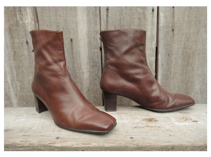 Botines Stuart Weitzman de cuero marrón claro - vista 4