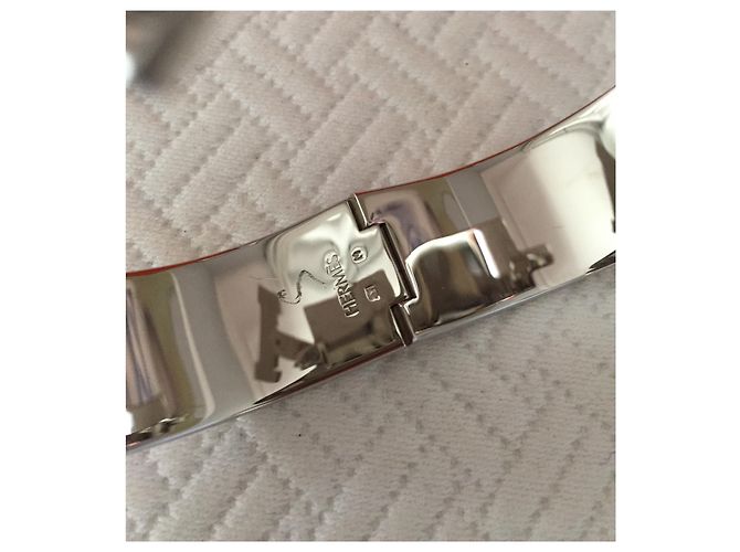 Pulsera Hermès modelo Clic Clac H Plata - vista 3