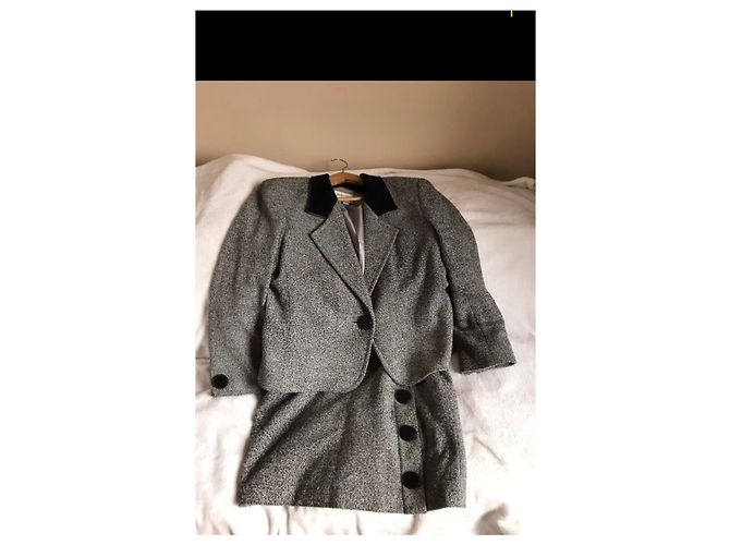 Wolljacke mit schwarzem Samtkragen Yves Saint Laurent Grau - Ansicht 9