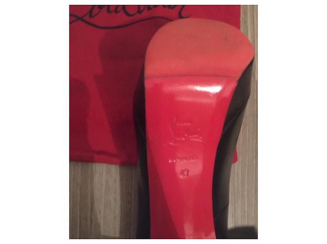 Christian Louboutin Modello BIANCA - vista 5