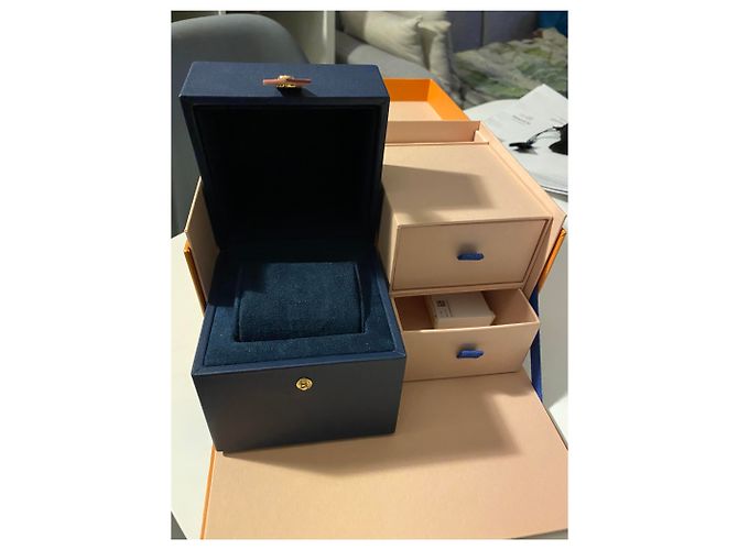 Louis Vuitton connected horizon drum Black - view 6