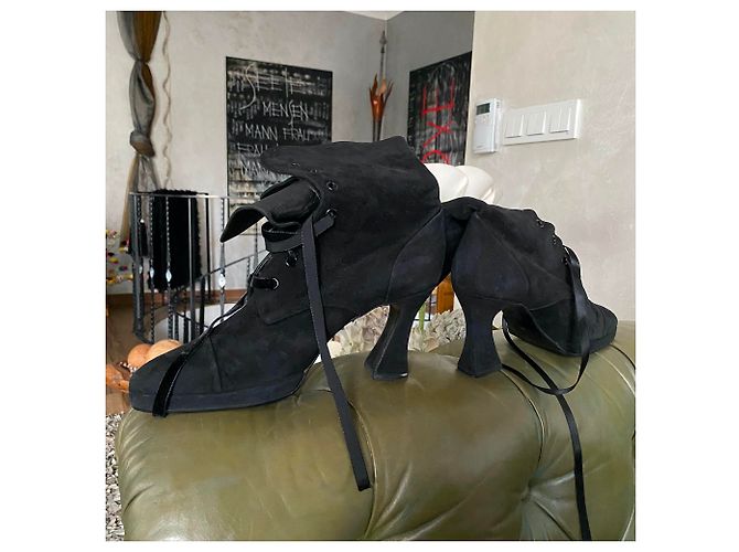 Stivaletti CHANEL in camoscio Nero - vista 11