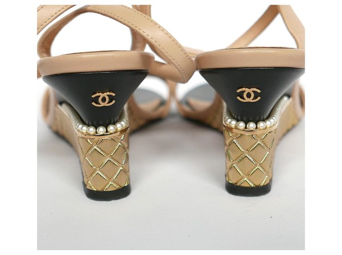 Chanel Zeppe con tacco in oro e perle Beige - vista 4