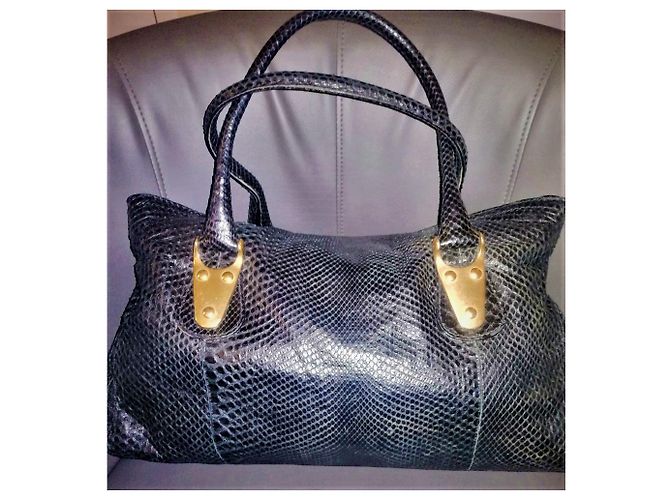 Valentino Handtasche aus Python Leder Schwarz - Ansicht 8
