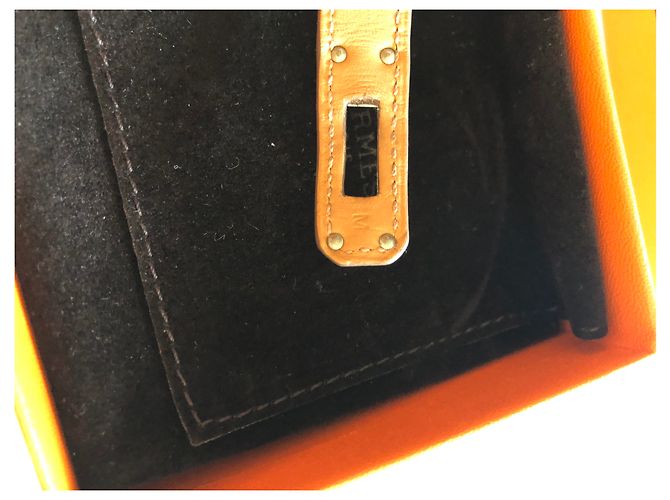 Hermès Turnê com Pulseira Kelly Coral - vista 8