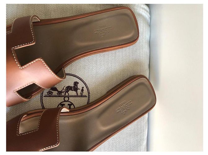 Hermès HERMES ORAN GOLD FARBE NEU MIT STAUB Braun - Ansicht 2