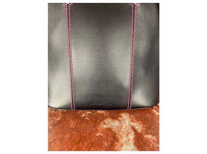 Lancel Ledertasche schwarz mit fuchsia Nähten - Ansicht 5
