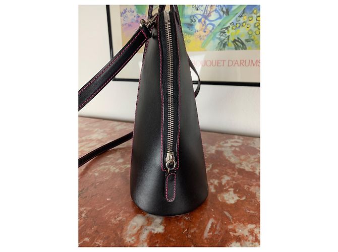 Lancel Ledertasche schwarz mit fuchsia Nähten - Ansicht 8