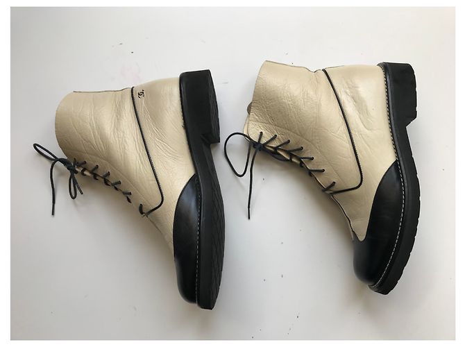 Chanel Stivali da combattimento Nero Beige - vista 15