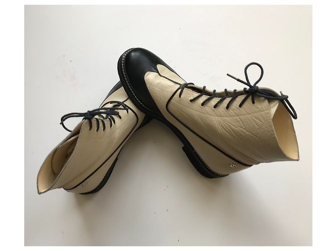 Chanel Stivali da combattimento Nero Beige - vista 24