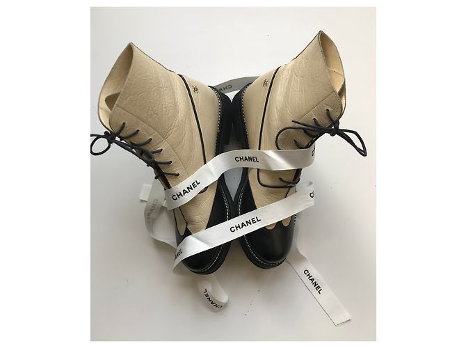 Chanel Stivali da combattimento Nero Beige - vista 32