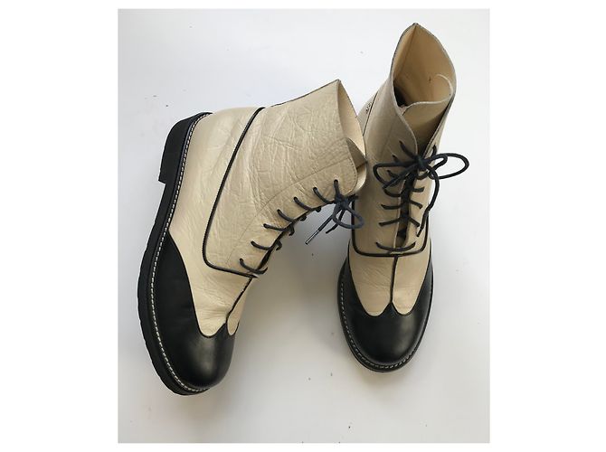 Chanel Stivali da combattimento Nero Beige - vista 8