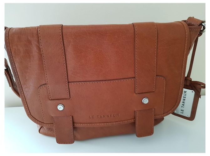 Borsa a tracolla Le Tanneur in pelle color cognac - vista 15