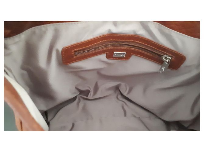 Borsa a tracolla Le Tanneur in pelle color cognac - vista 4