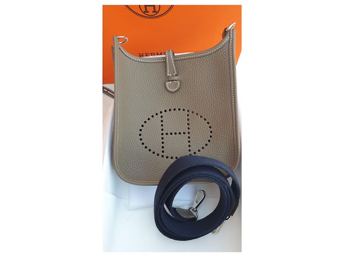 Borsa Hermès Evelyne TPM in pelle taurillon clemence etoupe - vista 7