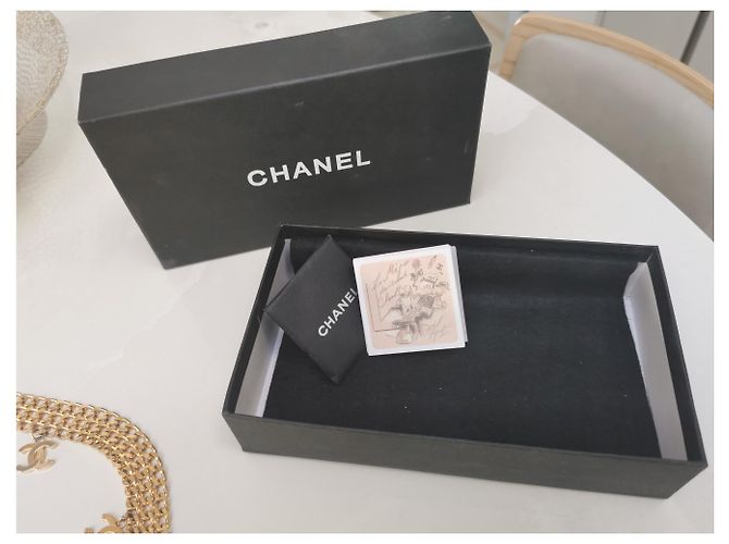 Cinturón Chanel de cadena dorada con colgantes C Dorado - vista 12