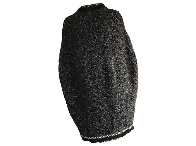 Poncho a mantella Chanel Nero Bianco - vista 2