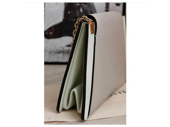 Borsa Louis Vuitton Trapeze in pelle verde scuro - vista 4