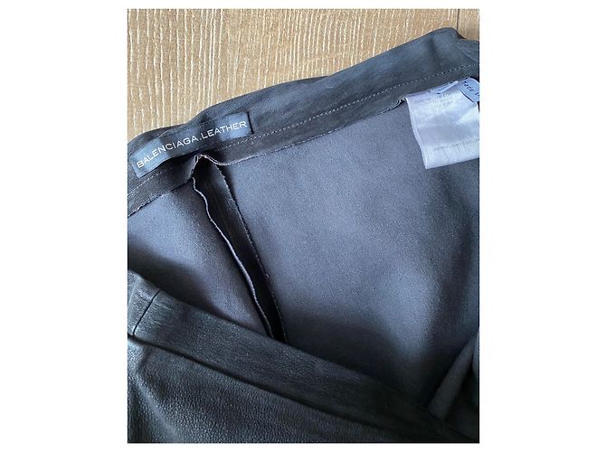 Pantalón pitillo de cuero negro Balenciaga. - vista 7